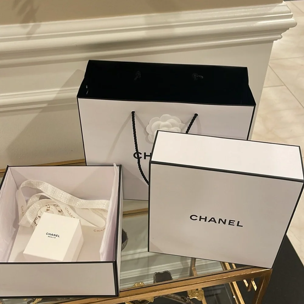 Chanel jumbo Gold snowflake Ornament